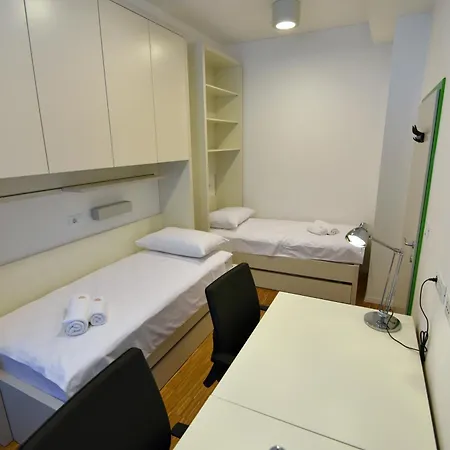 Hostel Sc & Πούλα